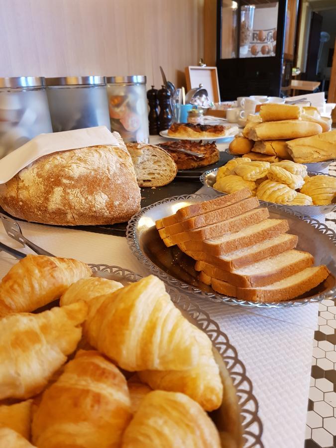 Logis - Chateau De La Motte - Hotel & Restaurant Liessies ภายนอก รูปภาพ